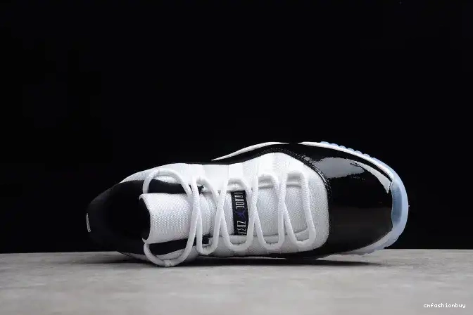 Low Retro Black 528895-153 Air 